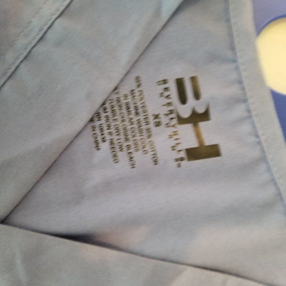 3 Pocket Scrub Top - Picture 4 of 4